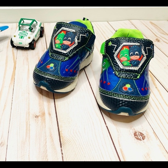 PJ Mask Light Up Sneakers 👟 and Slipper Bundle - Picture 7 of 9